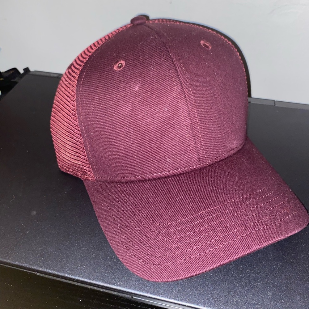 Pro Player Maroon Hat - Picture 2 of 5